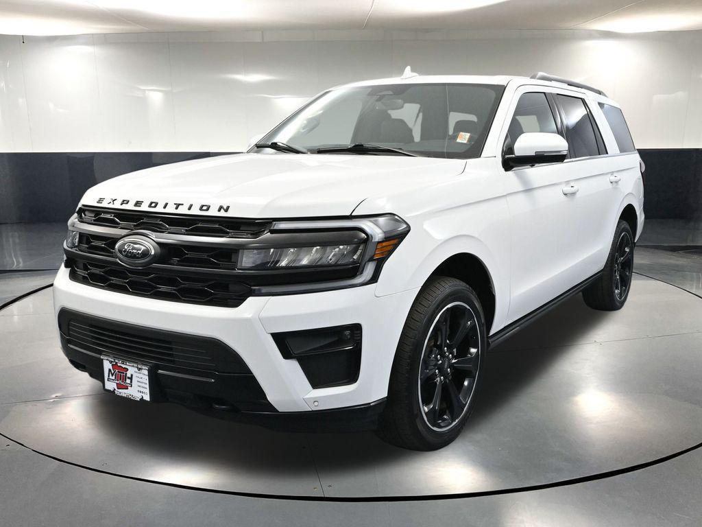 used 2022 Ford Expedition car, priced at $50,693