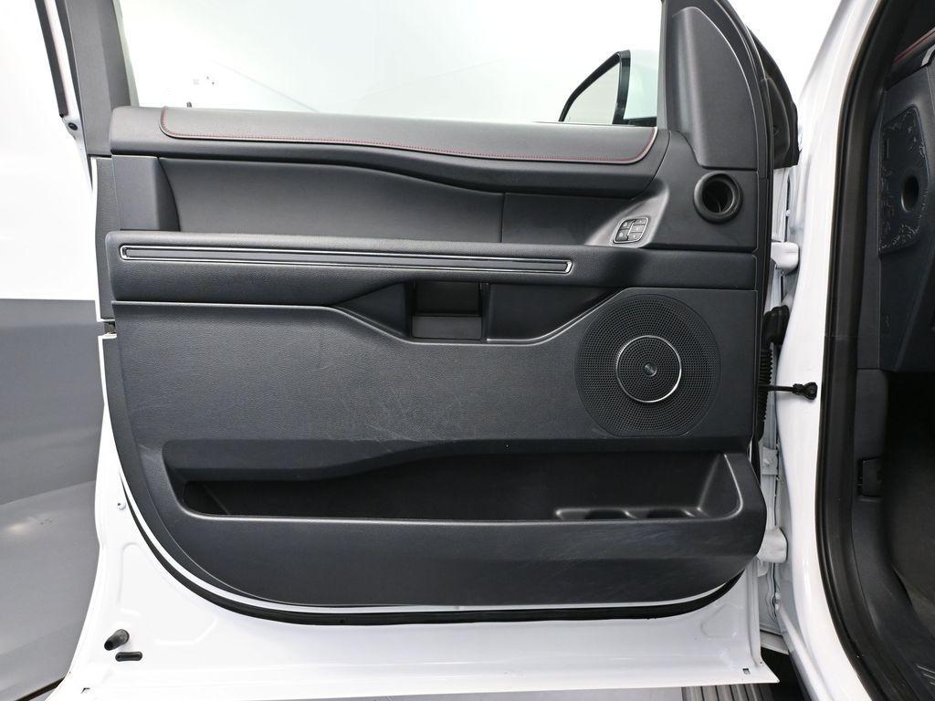 used 2022 Ford Expedition car, priced at $50,693