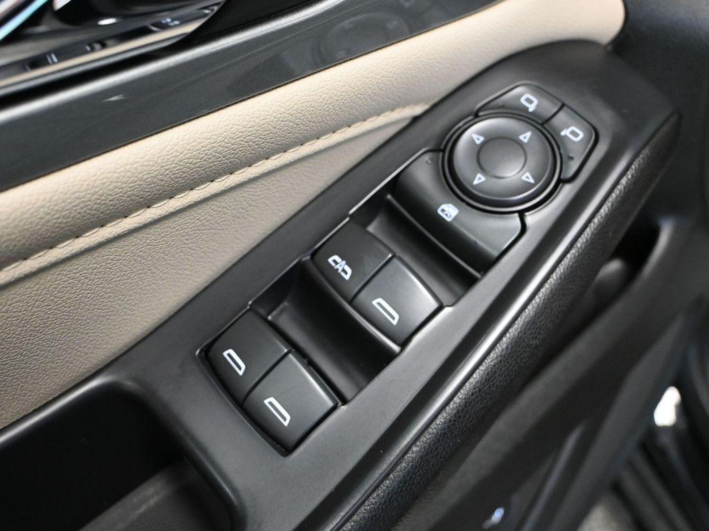 used 2022 Chevrolet Traverse car, priced at $23,693