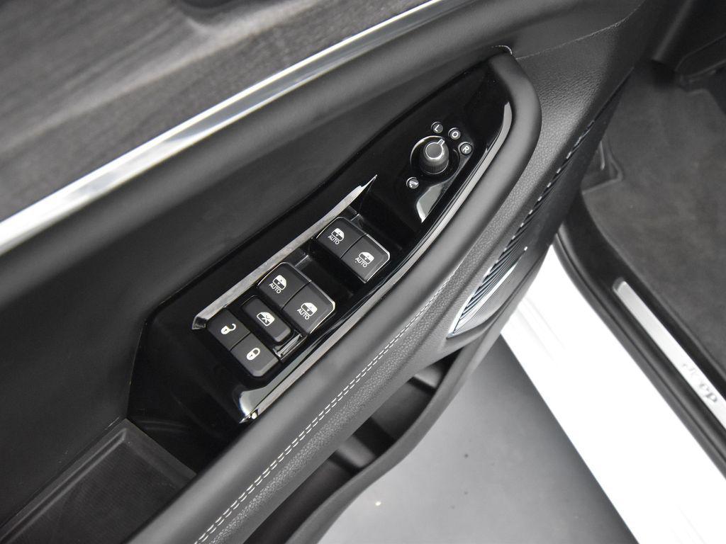 used 2023 Jeep Grand Cherokee 4xe car, priced at $35,593