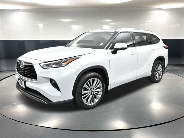 used 2023 Toyota Highlander Hybrid car, priced at $50,993