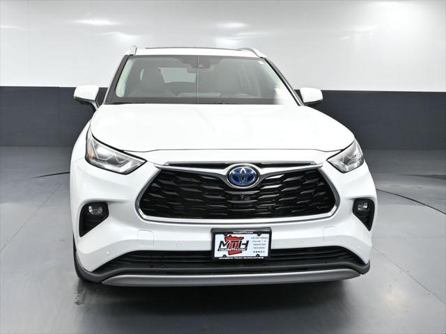 used 2023 Toyota Highlander Hybrid car, priced at $50,993
