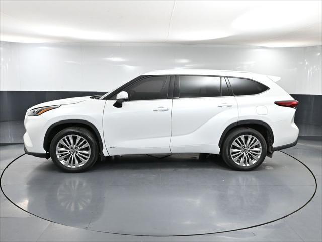 used 2023 Toyota Highlander Hybrid car, priced at $50,993