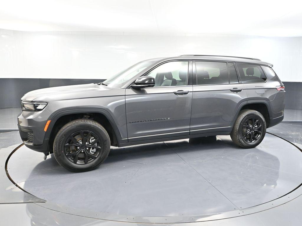 used 2024 Jeep Grand Cherokee L car, priced at $30,799
