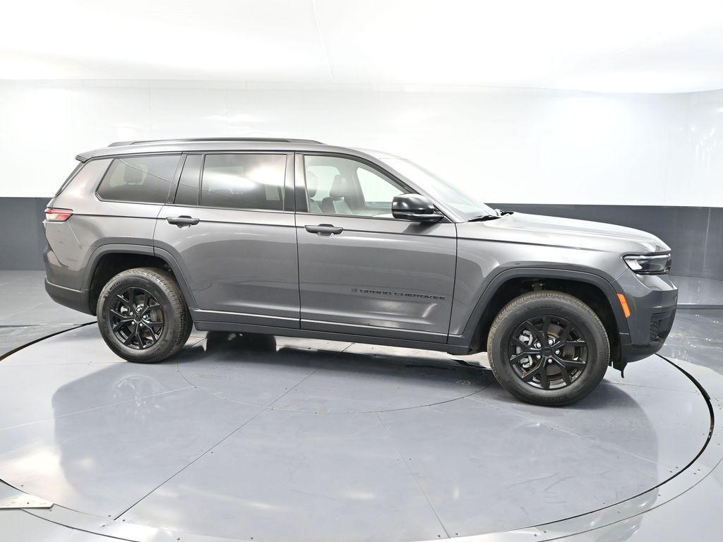 used 2024 Jeep Grand Cherokee L car, priced at $30,799