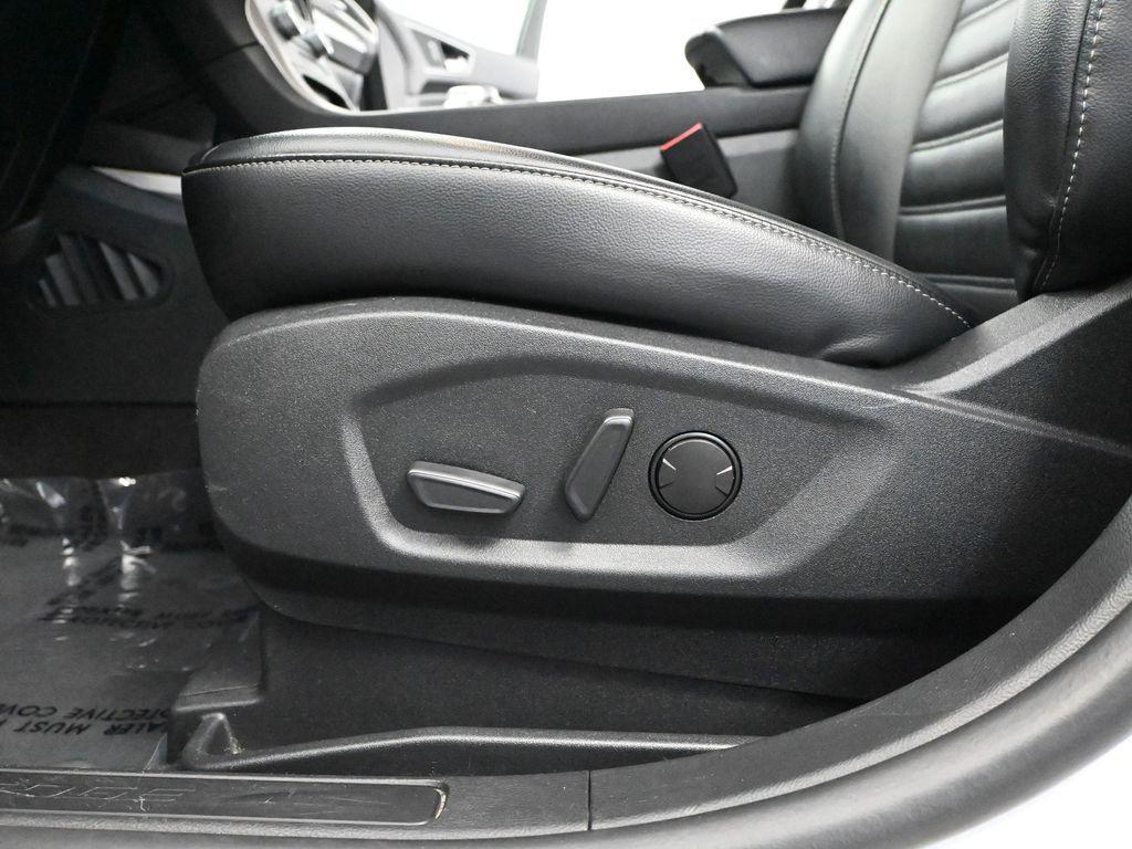 used 2024 Ford Edge car, priced at $22,293