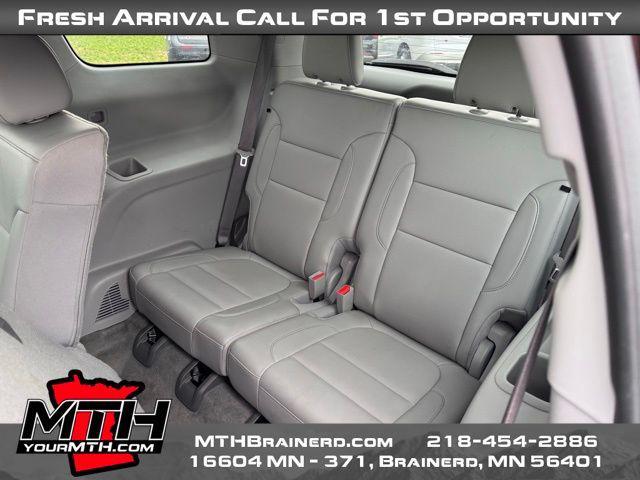 used 2023 GMC Acadia car, priced at $25,899