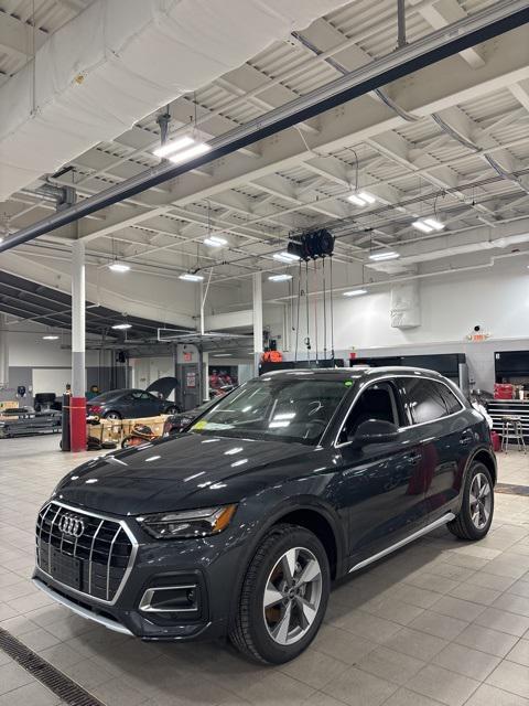 new 2025 Audi Q5 car, priced at $54,080