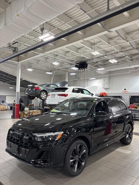 new 2025 Audi Q7 car, priced at $74,830