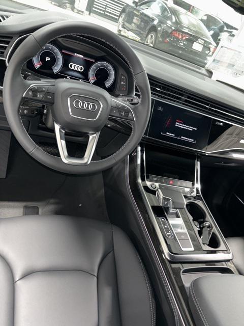 new 2025 Audi Q7 car, priced at $69,435