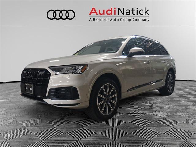 used 2024 Audi Q7 car, priced at $58,900