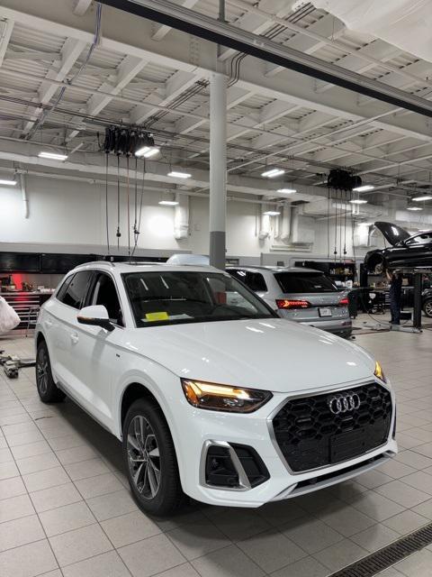 new 2024 Audi Q5 car, priced at $53,505