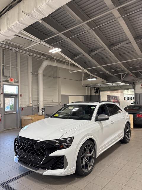 new 2025 Audi RS Q8 car, priced at $148,500