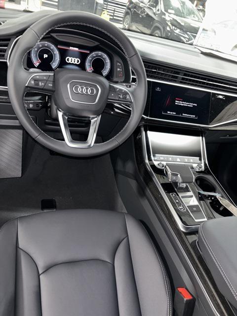 new 2025 Audi Q7 car, priced at $65,265