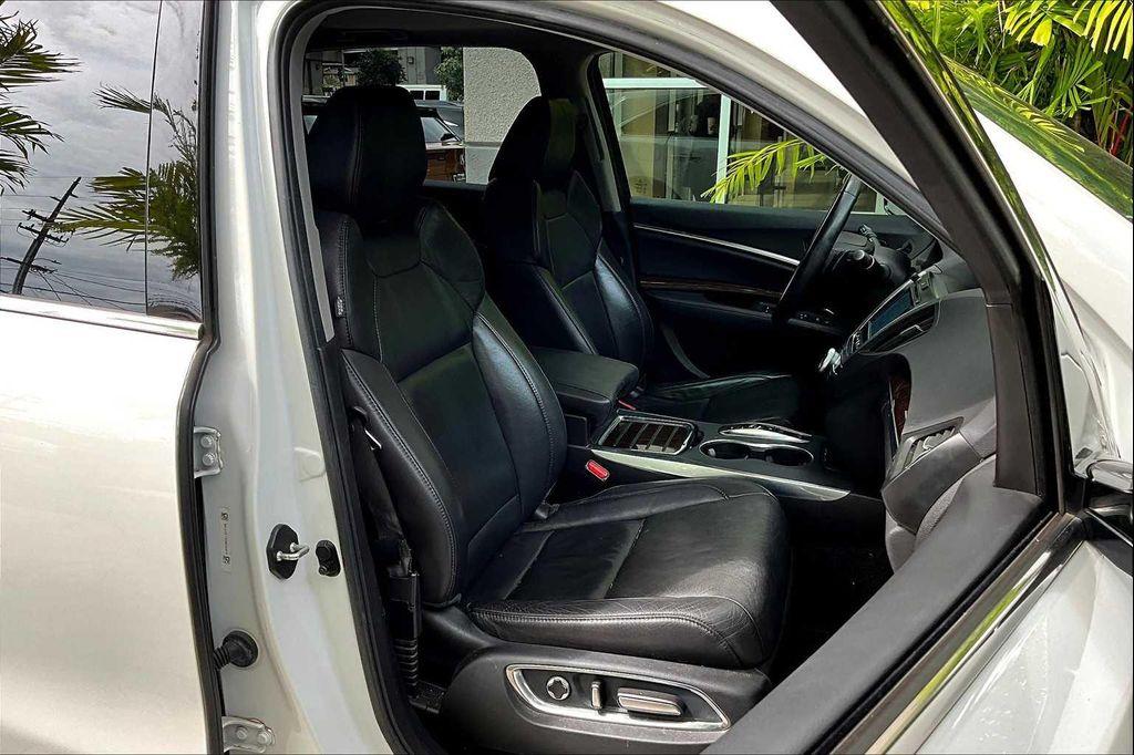 used 2020 Acura MDX car, priced at $26,982