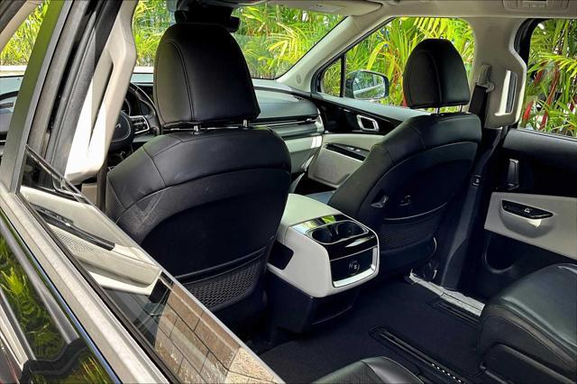 used 2023 Kia Carnival car, priced at $28,991