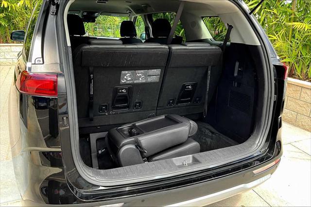 used 2023 Kia Carnival car, priced at $28,991