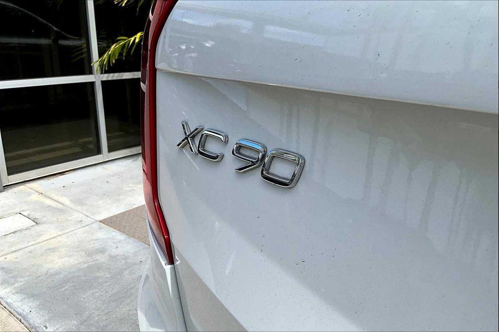 used 2021 Volvo XC90 Recharge Plug-In Hybrid car, priced at $34,891