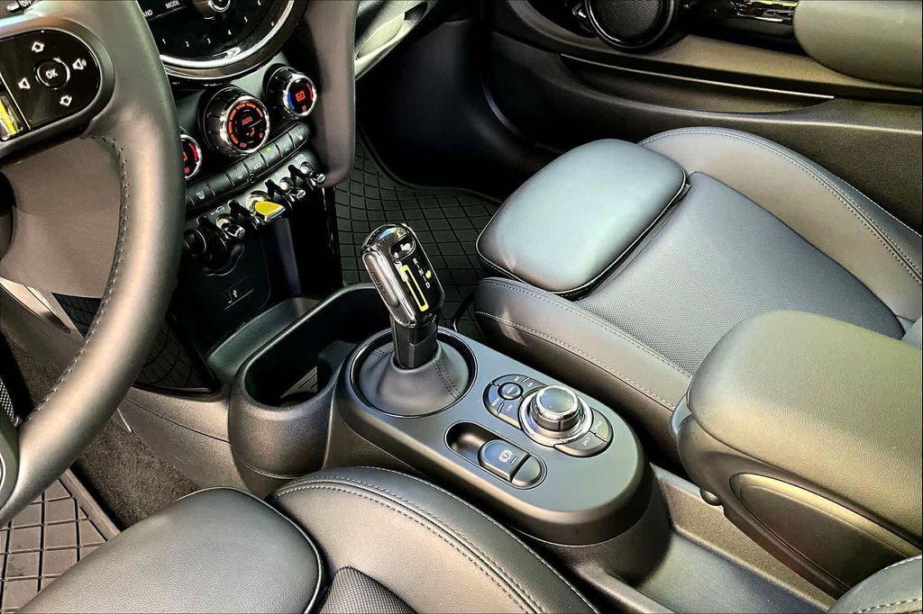 used 2024 MINI Hardtop car, priced at $24,981