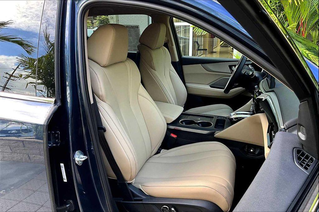 new 2025 Acura MDX car, priced at $52,550