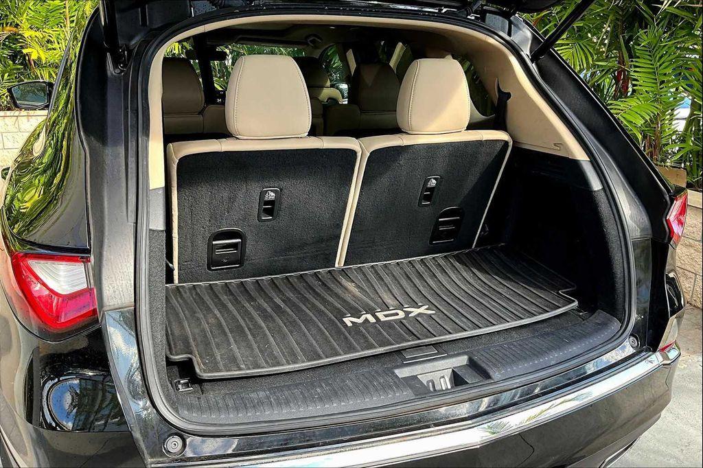 used 2024 Acura MDX car, priced at $40,883