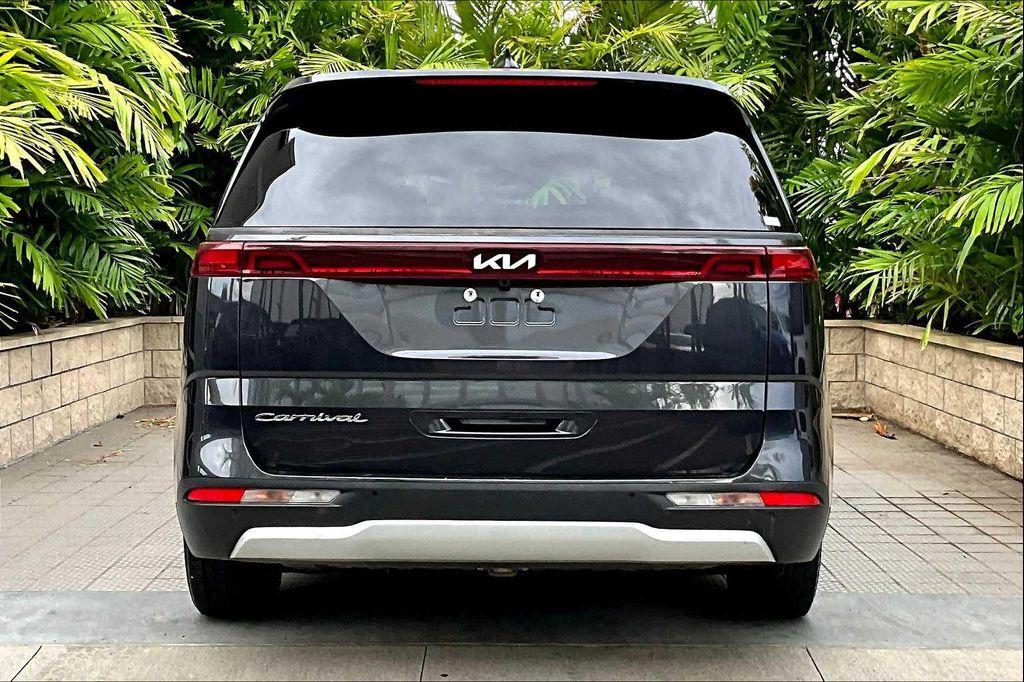 used 2022 Kia Carnival car, priced at $17,881