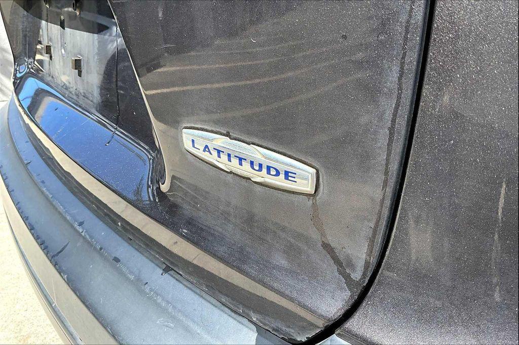 used 2019 Jeep Cherokee car, priced at $13,225