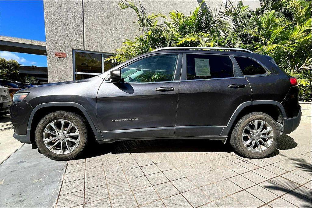 used 2019 Jeep Cherokee car, priced at $13,225