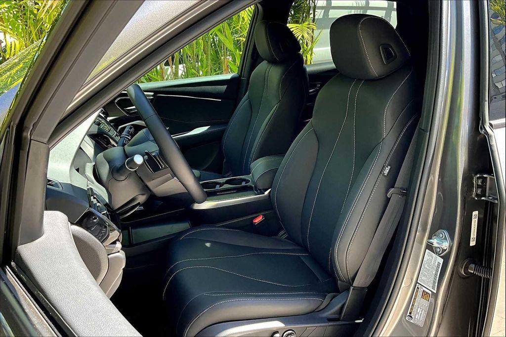 new 2025 Acura RDX car, priced at $46,650