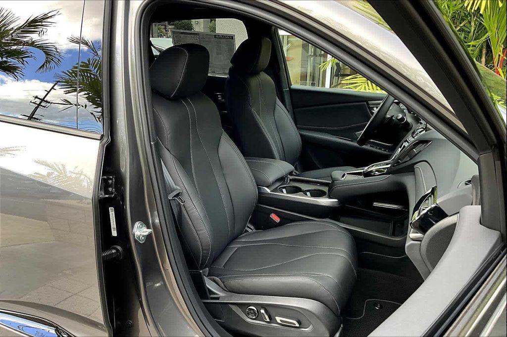 new 2025 Acura RDX car, priced at $46,650