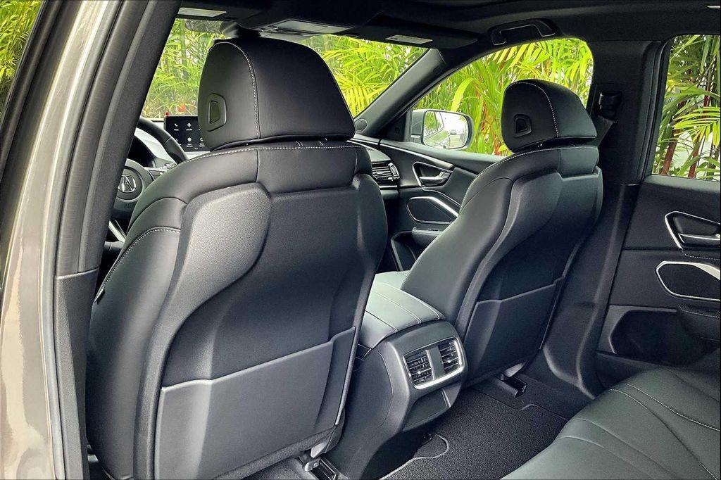 new 2025 Acura RDX car, priced at $46,650