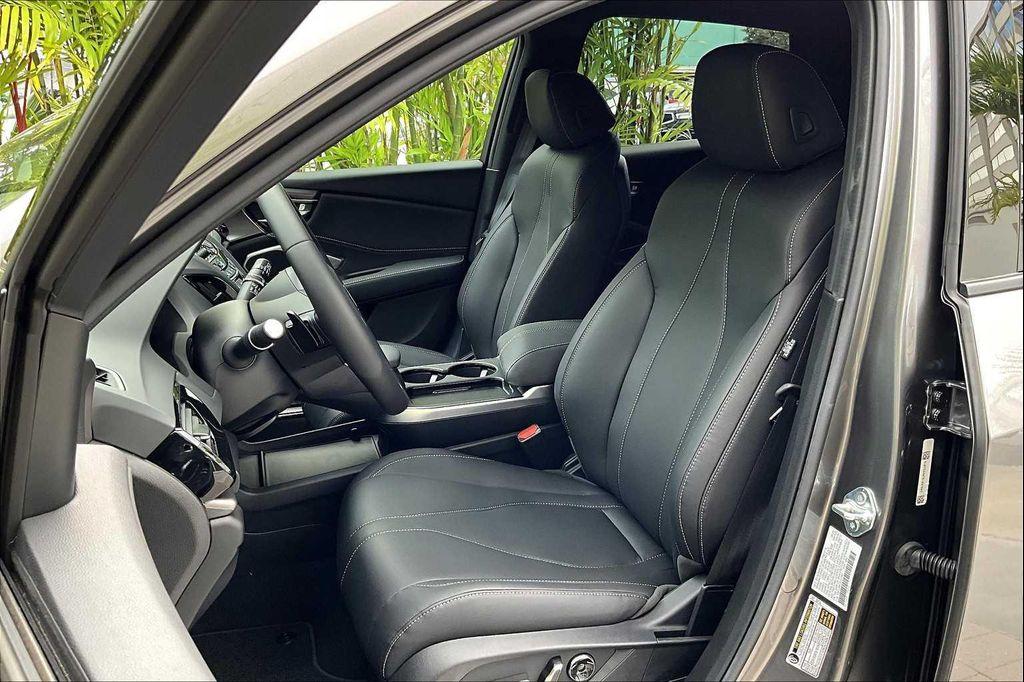 new 2025 Acura RDX car, priced at $46,650