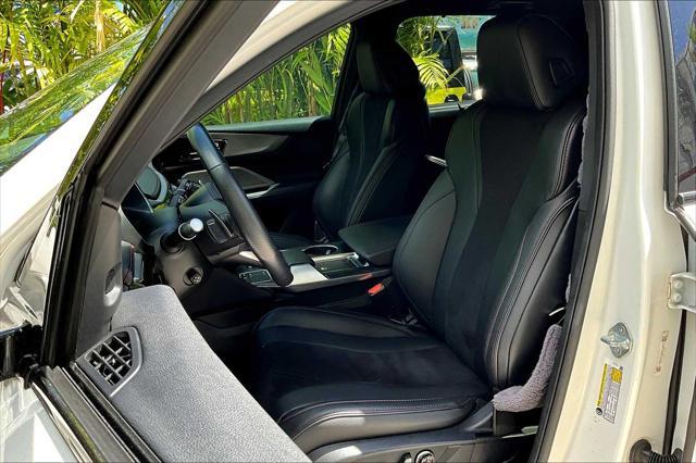 used 2023 Acura MDX car, priced at $46,441