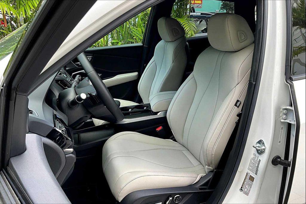 new 2025 Acura RDX car, priced at $46,650