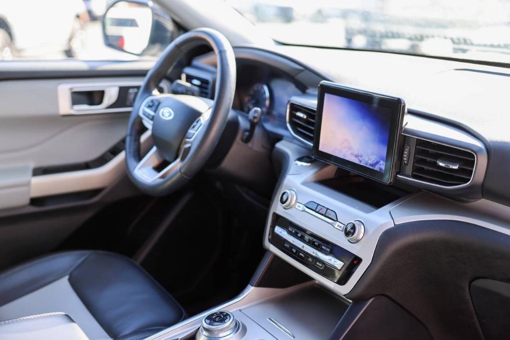 used 2022 Ford Explorer car, priced at $33,177