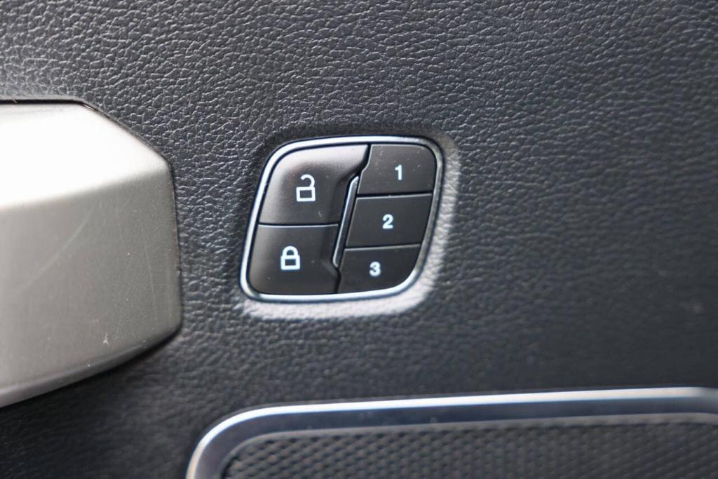 used 2019 Ford F-150 car, priced at $33,900