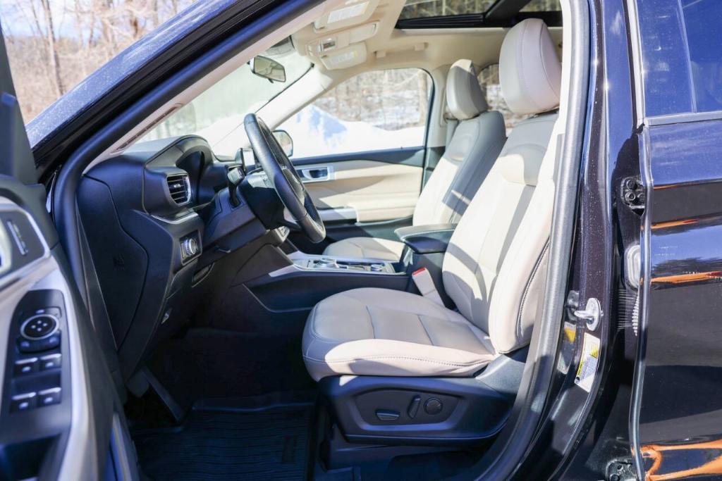 used 2023 Ford Explorer car, priced at $35,383