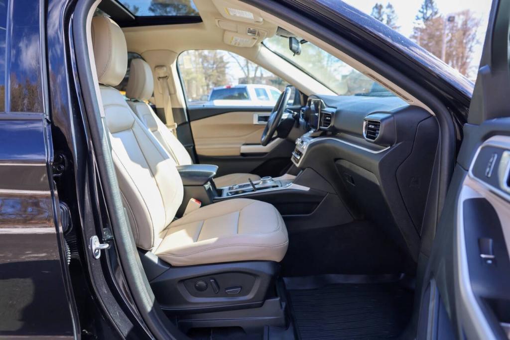 used 2023 Ford Explorer car, priced at $35,383