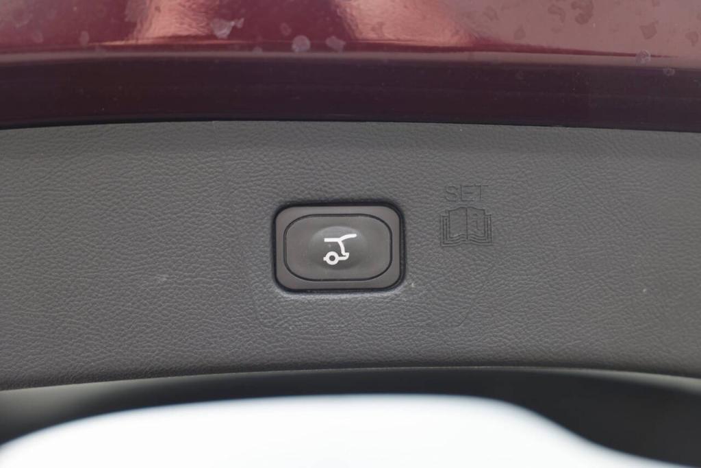 used 2022 Ford Edge car, priced at $28,979