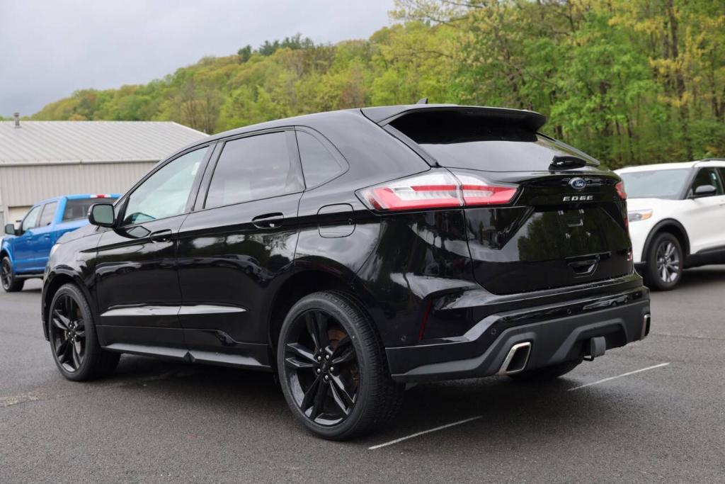 used 2024 Ford Edge car, priced at $37,054