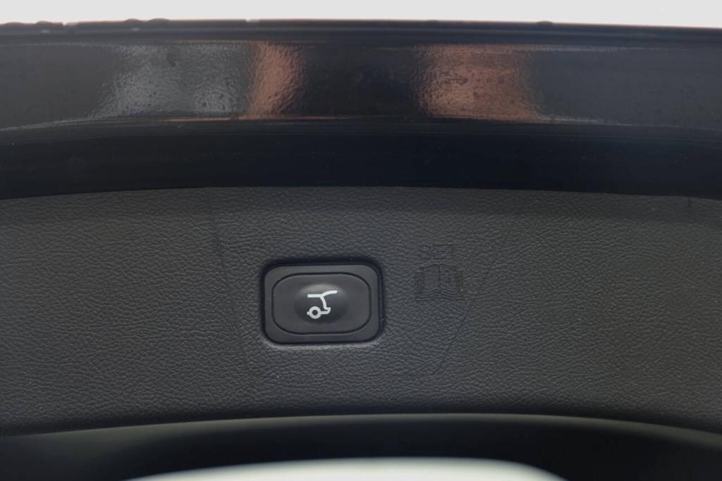 used 2024 Ford Edge car, priced at $36,439