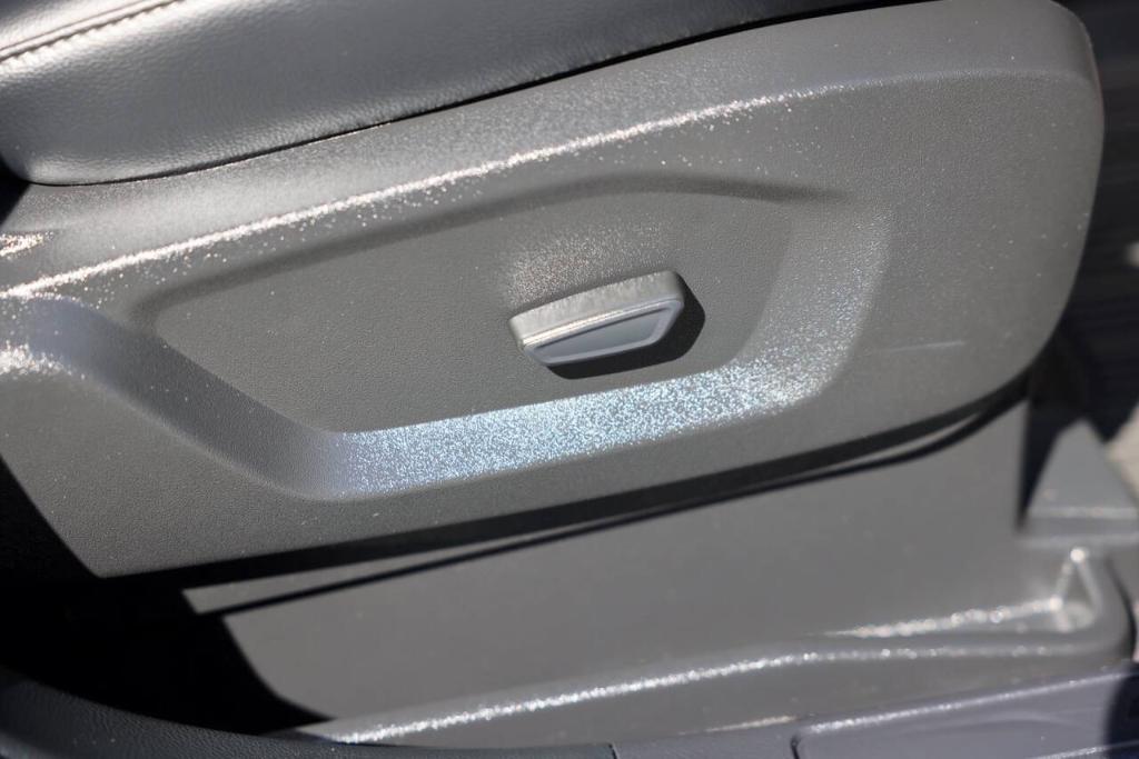 used 2023 Ford Edge car, priced at $30,385
