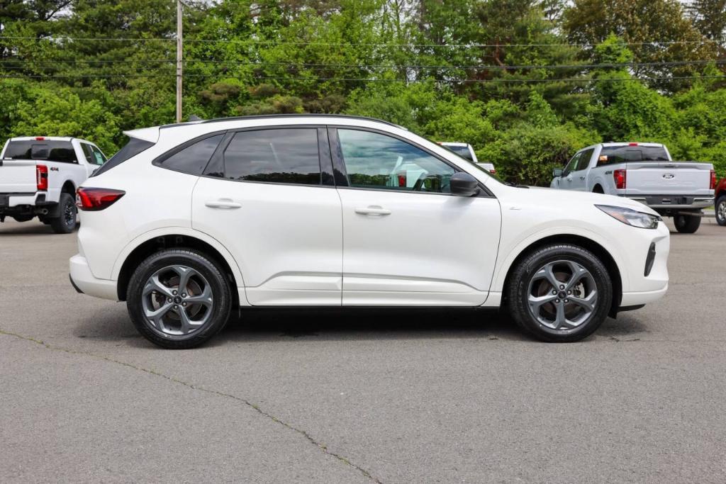 used 2023 Ford Escape car, priced at $25,159