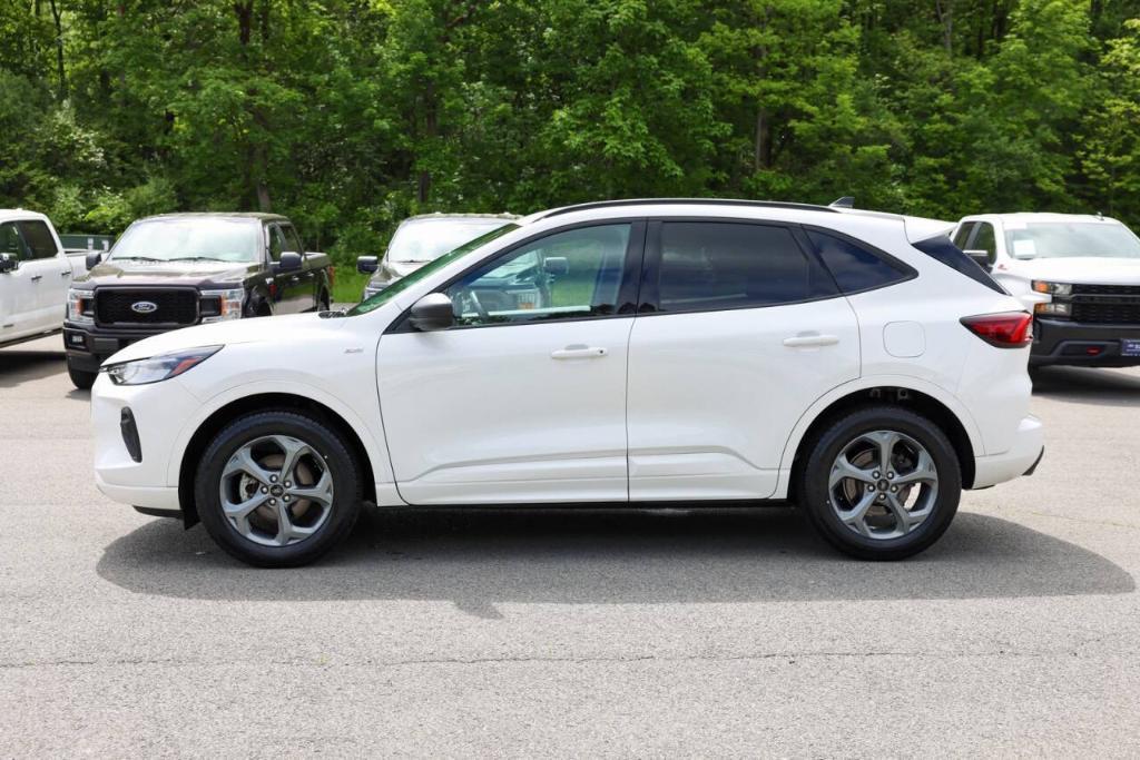 used 2023 Ford Escape car, priced at $25,159