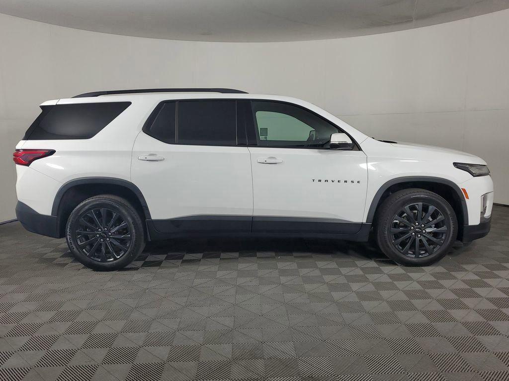 used 2022 Chevrolet Traverse car, priced at $29,750