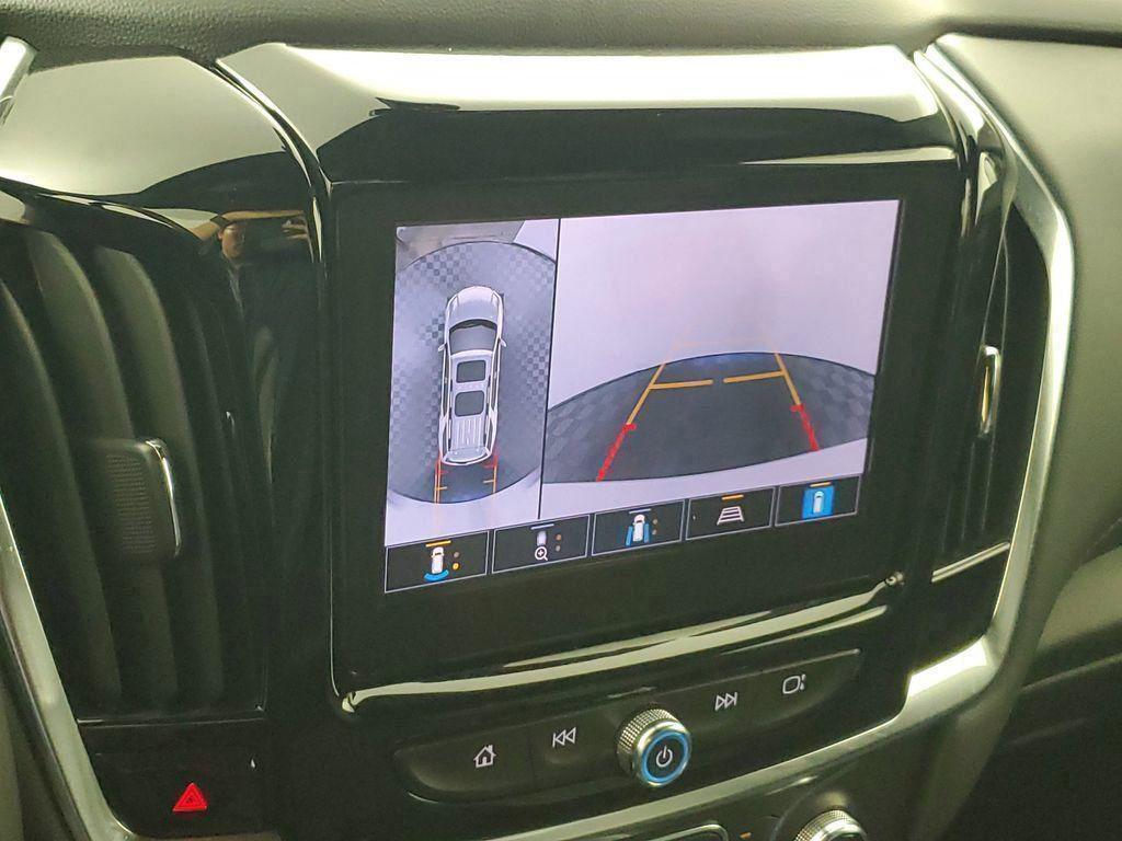 used 2022 Chevrolet Traverse car, priced at $29,750