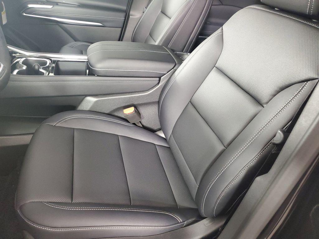new 2026 Chevrolet Traverse car, priced at $45,980