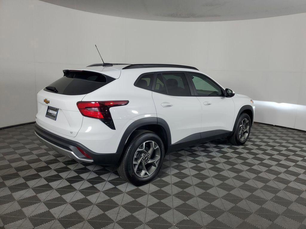 new 2025 Chevrolet Trax car, priced at $24,775