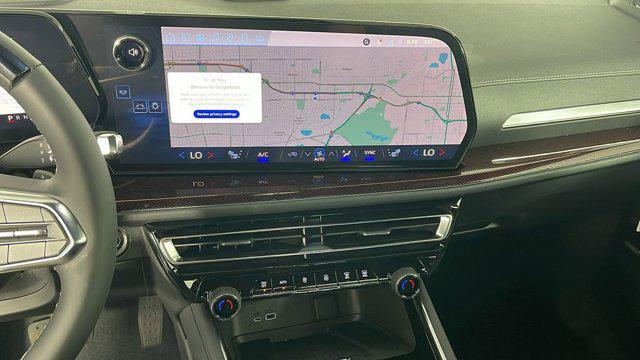 new 2025 Chevrolet Traverse car, priced at $54,875