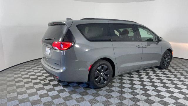 used 2020 Chrysler Pacifica Hybrid car, priced at $24,537